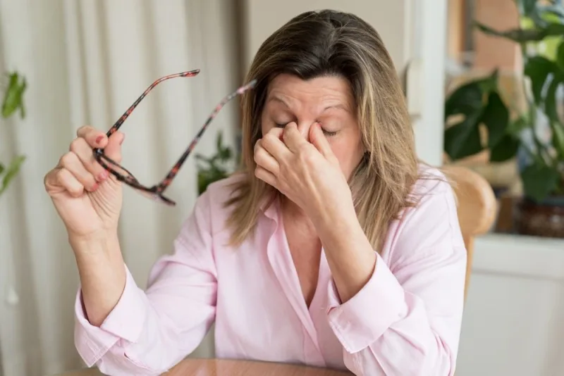Ceața cerebrală sau brain fog: o manifestare mai puțin cunoscută a menopauzei